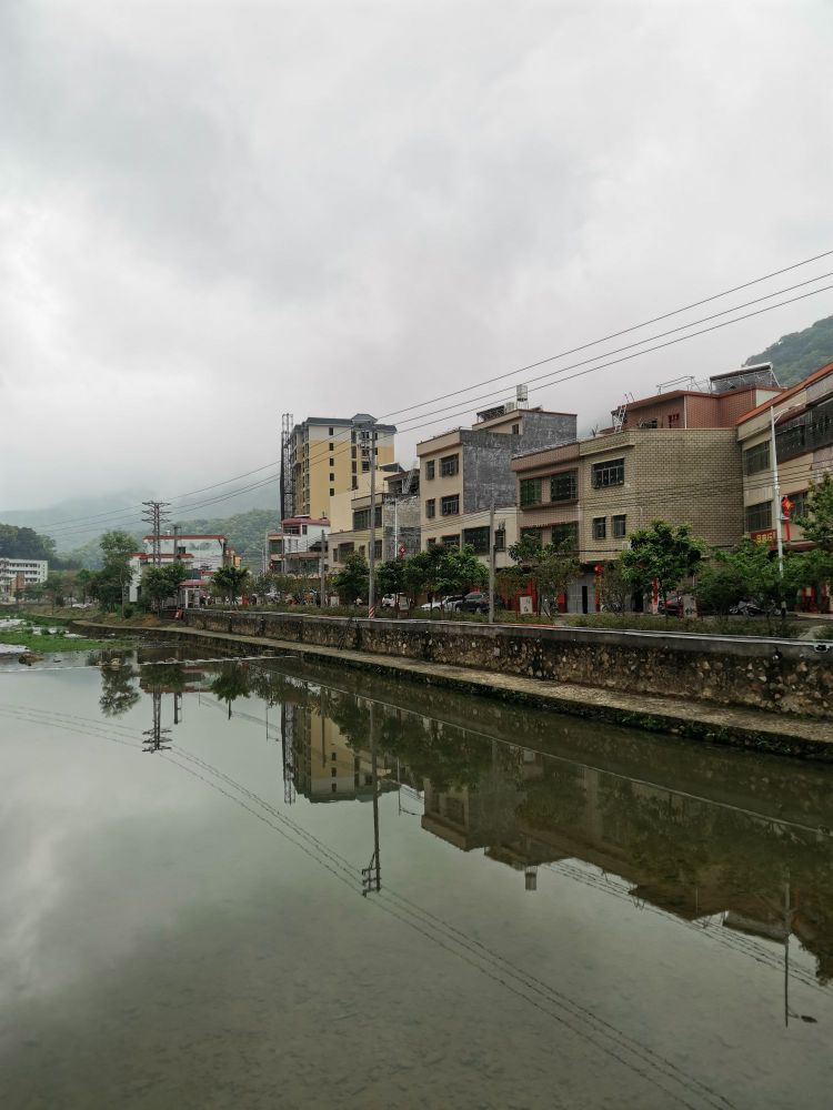 汕尾市陆河县