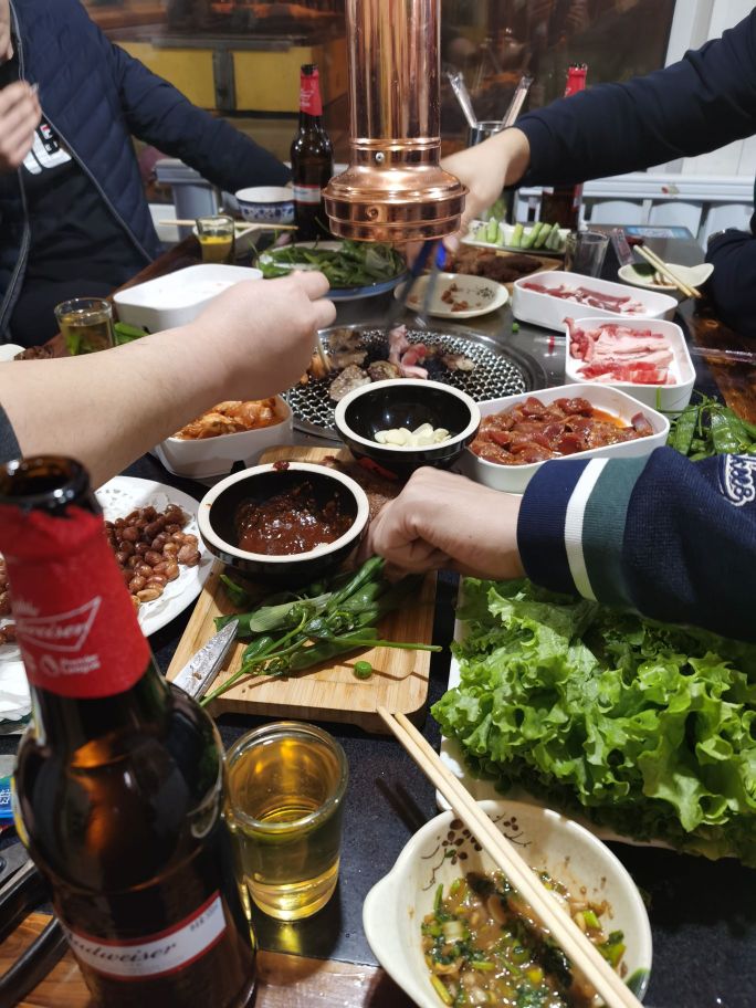 真味传说清真四喜铁锅炖+小院烤肉