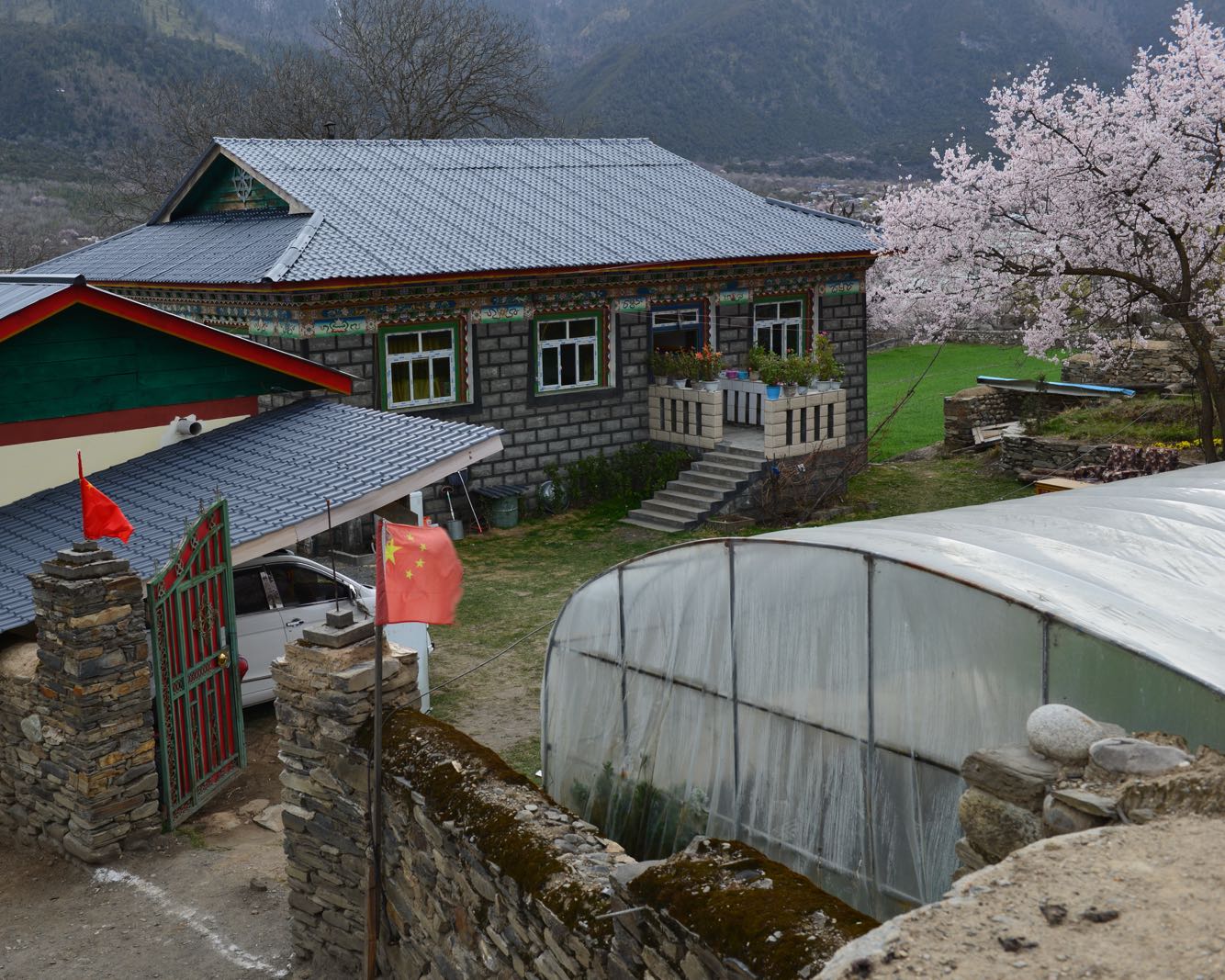 林芝市波密县