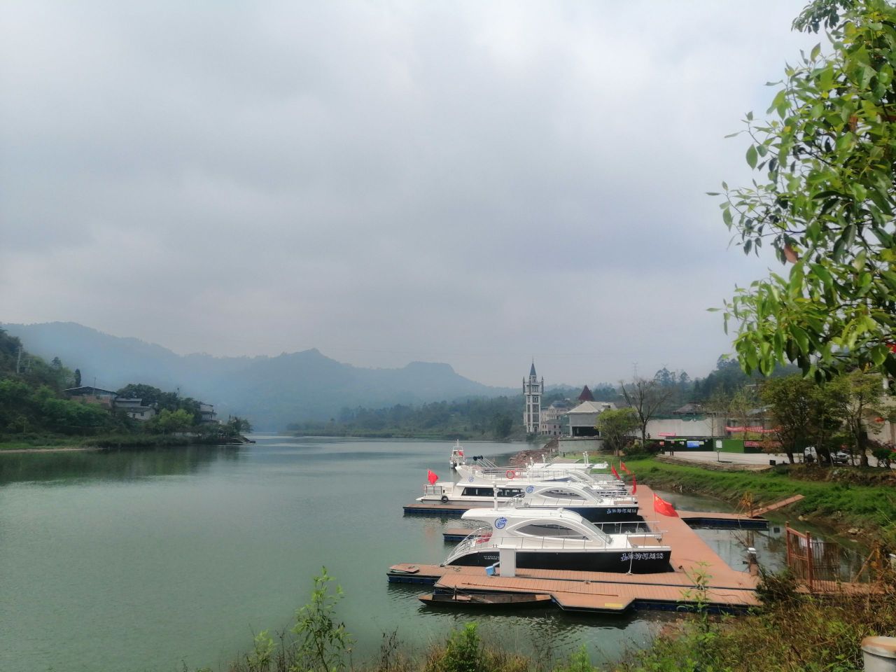 四川犍為桫欏湖國家溼地公園地址:四川省樂山市犍為縣聯繫方式:(0833)