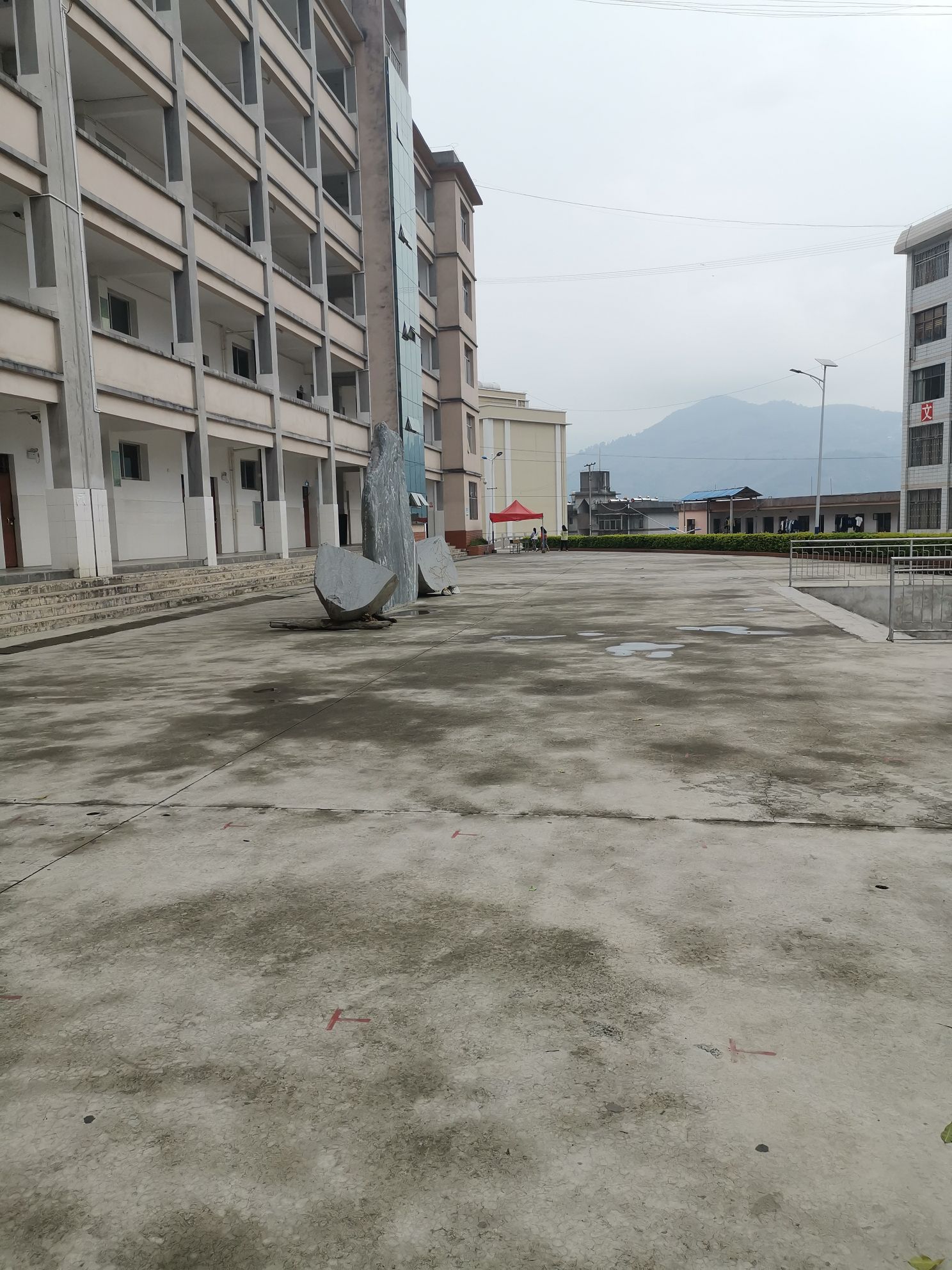 金平苗族瑶族傣族自治县金平小学